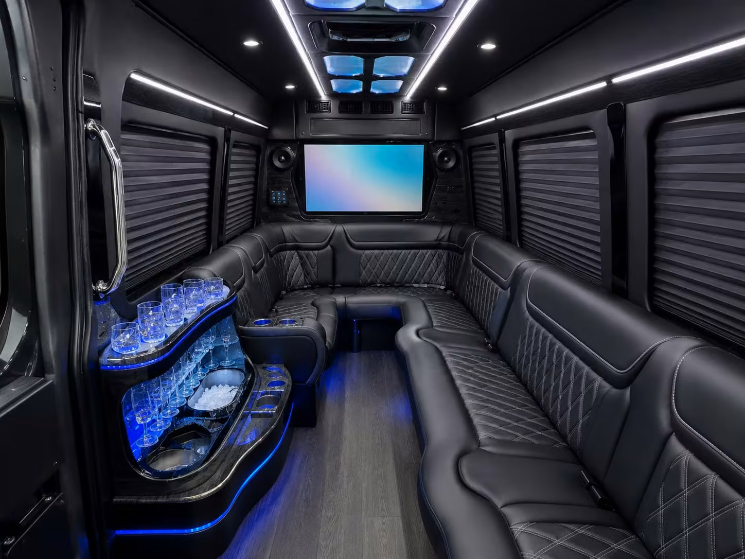 bus rental options for hampton trips