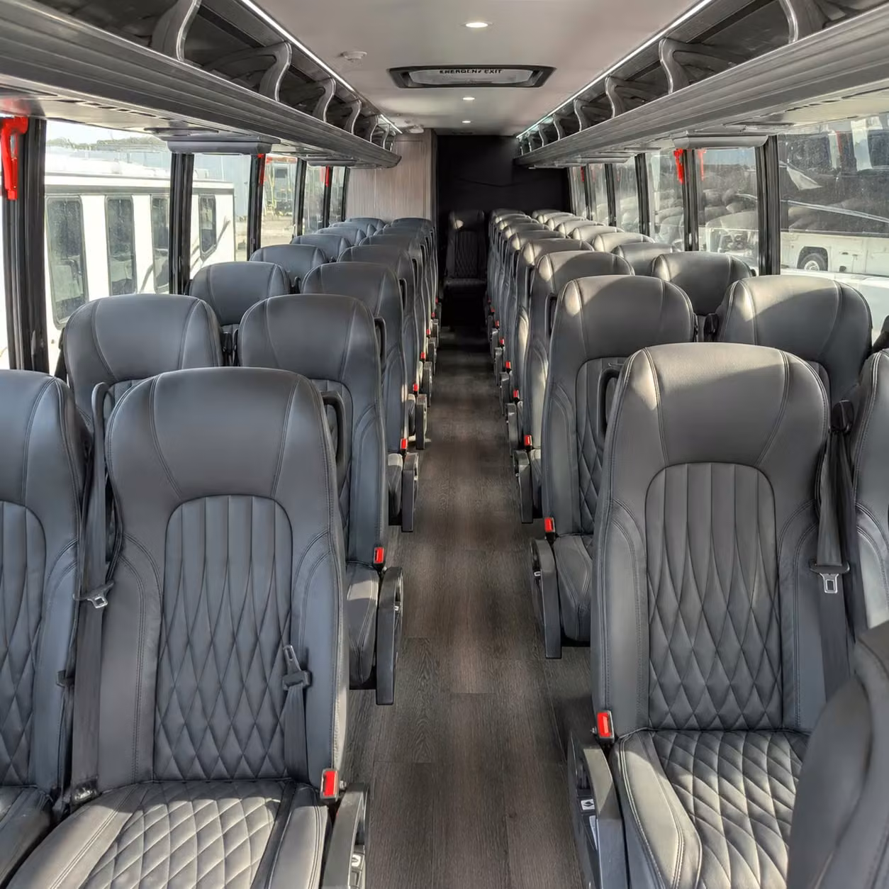 hampton 15 passenger minibus rental
