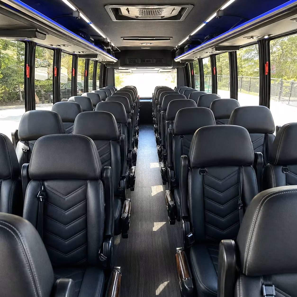 hampton 35 passenger minibus rental